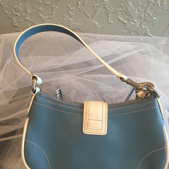 Authentic Mini Coach Purse. - Picture 2 of 3